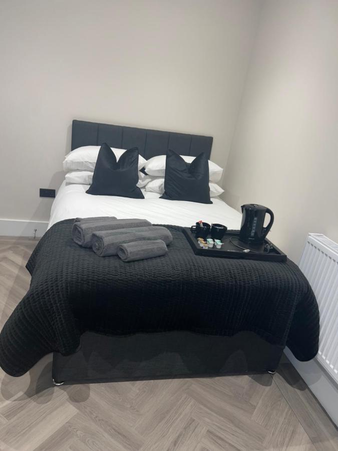128 Anfield Road Hotel Liverpool Room photo